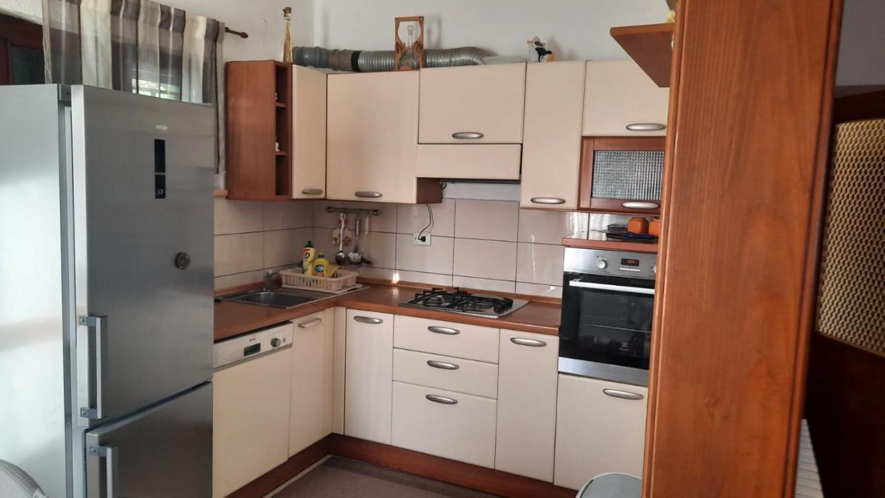 Apartmani Krpeta Pakoštane Exterior foto