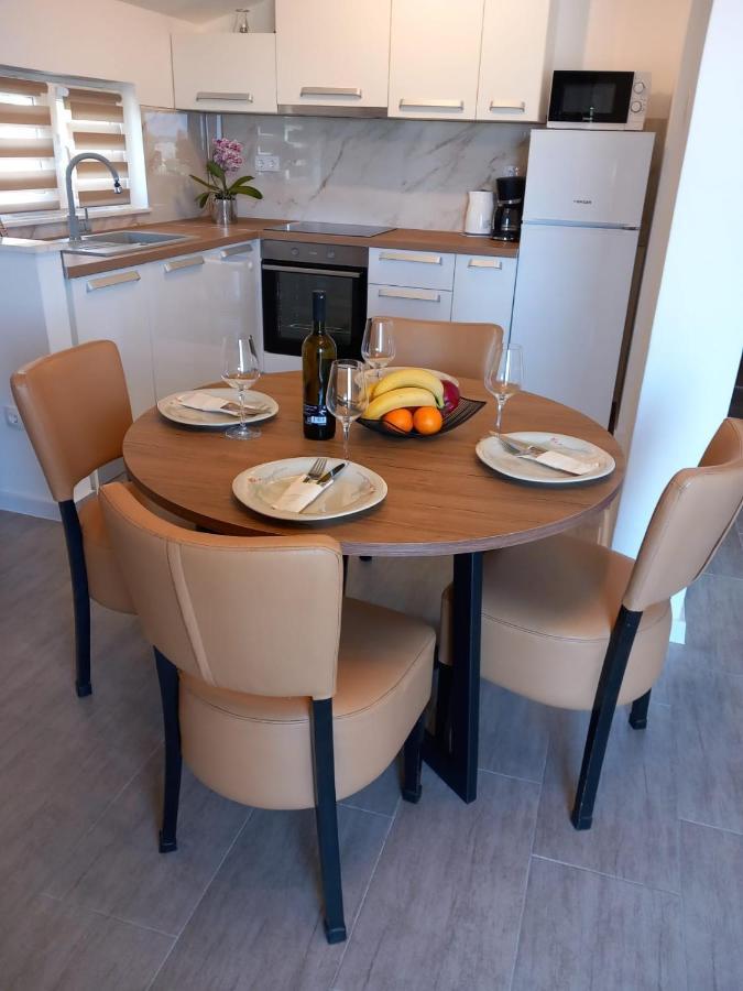 Apartmani Krpeta Pakoštane Exterior foto