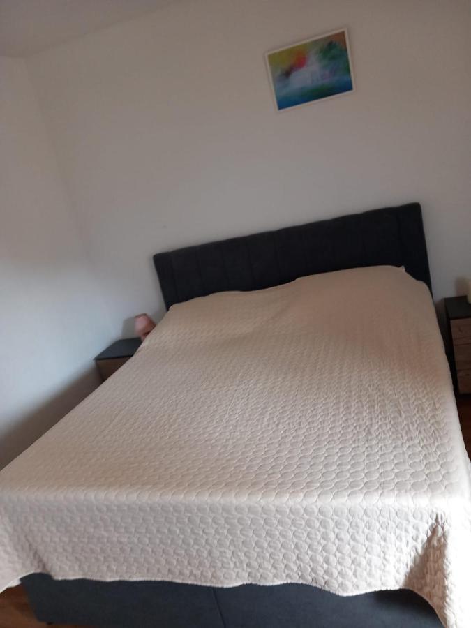 Apartmani Krpeta Pakoštane Exterior foto